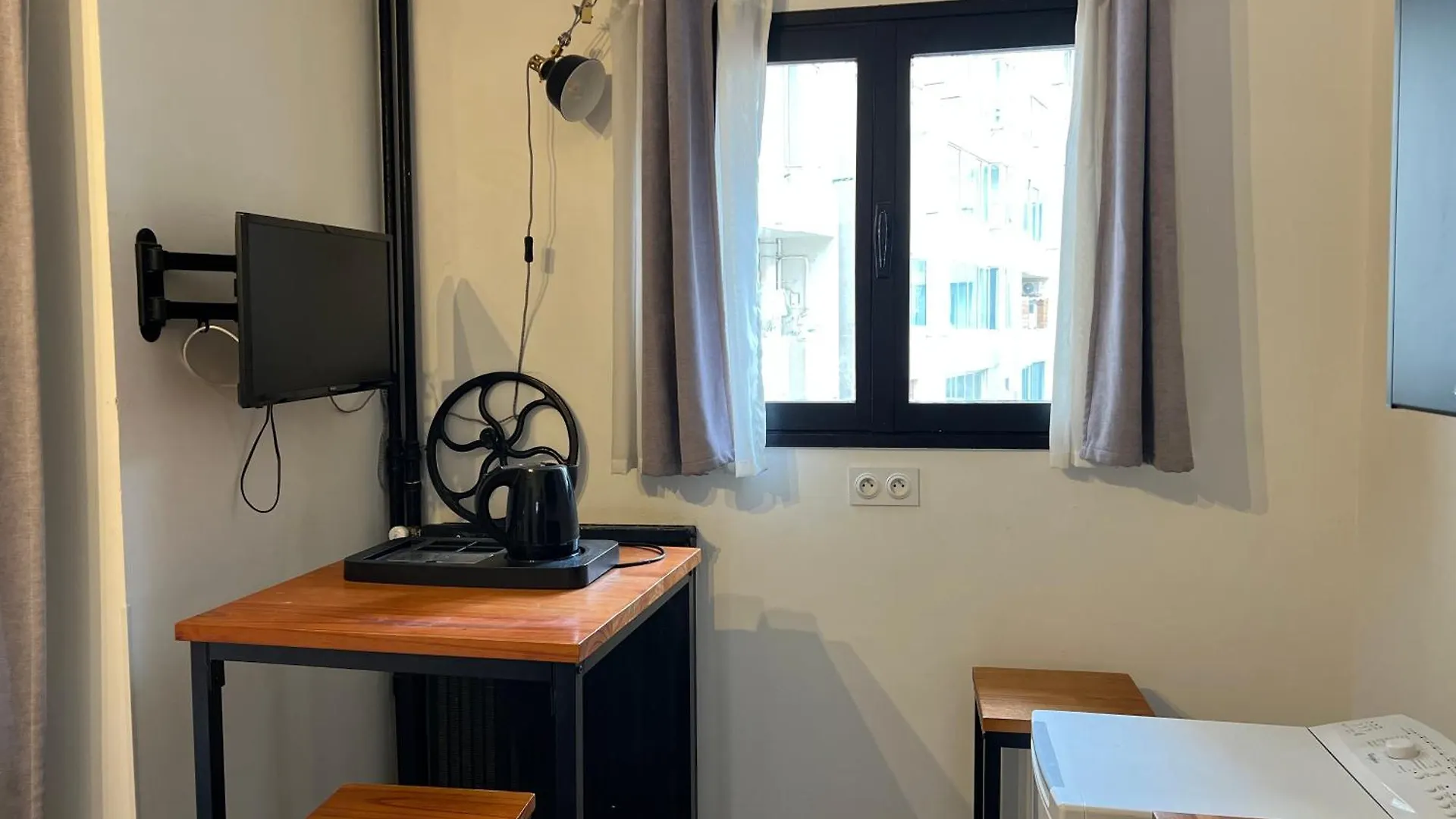 Apartment Studio Industriel Cosy A 1 Min Du Vieux-Port Calme & Tout Equipe Marseille