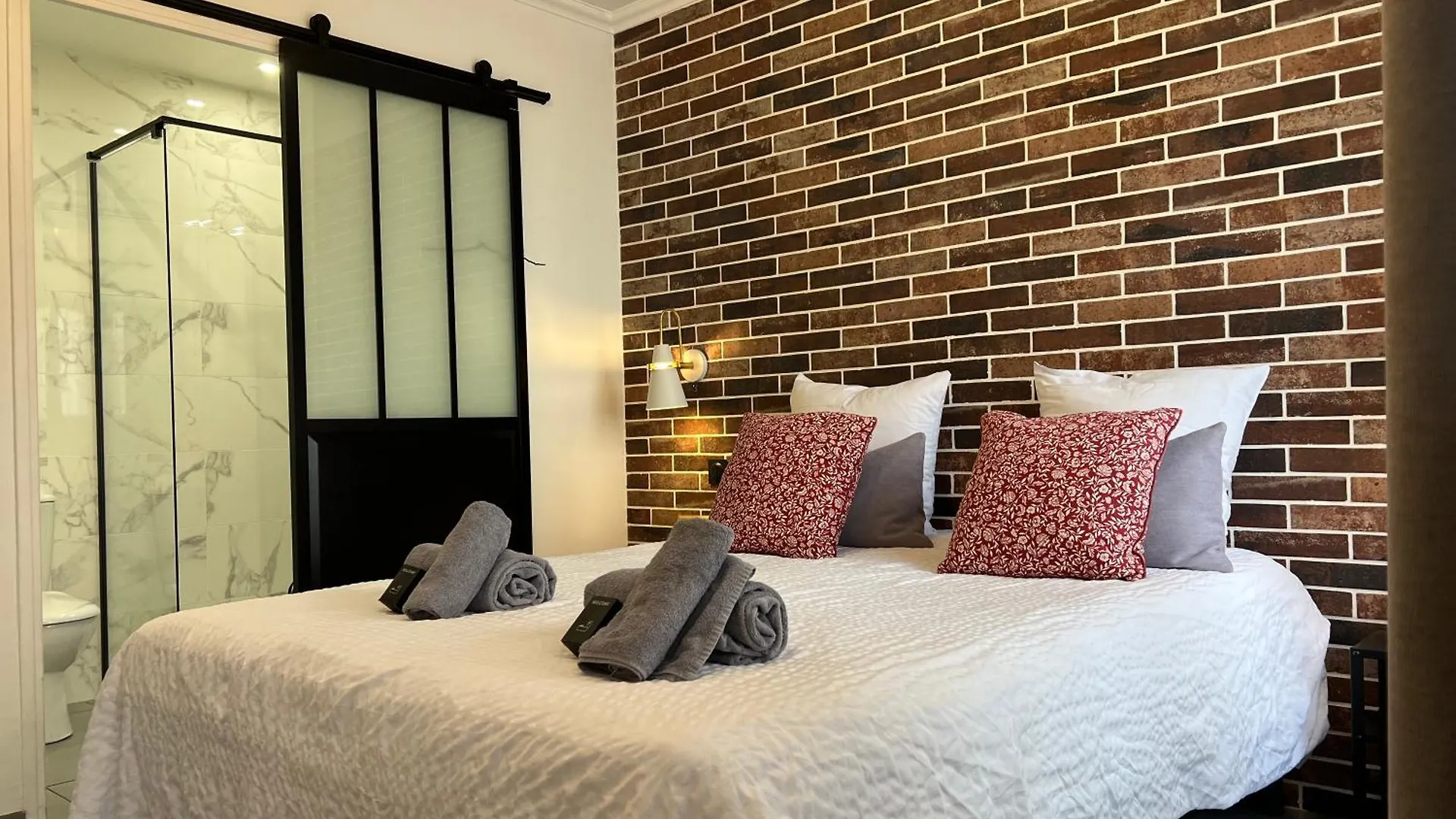 Studio Industriel Cosy A 1 Min Du Vieux-Port Calme & Tout Equipe Marseille Apartment