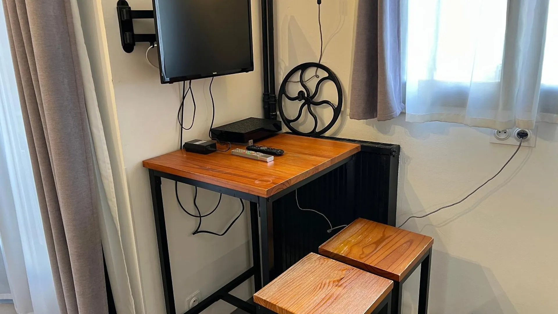 Studio Industriel Cosy A 1 Min Du Vieux-Port Calme & Tout Equipe Marseille 0*,  France